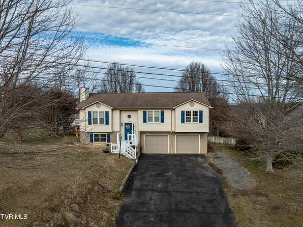 134 Tucker Ln, Johnson City, TN 37601