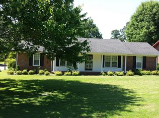 1300 Shady Ln, Trenton, TN 38382