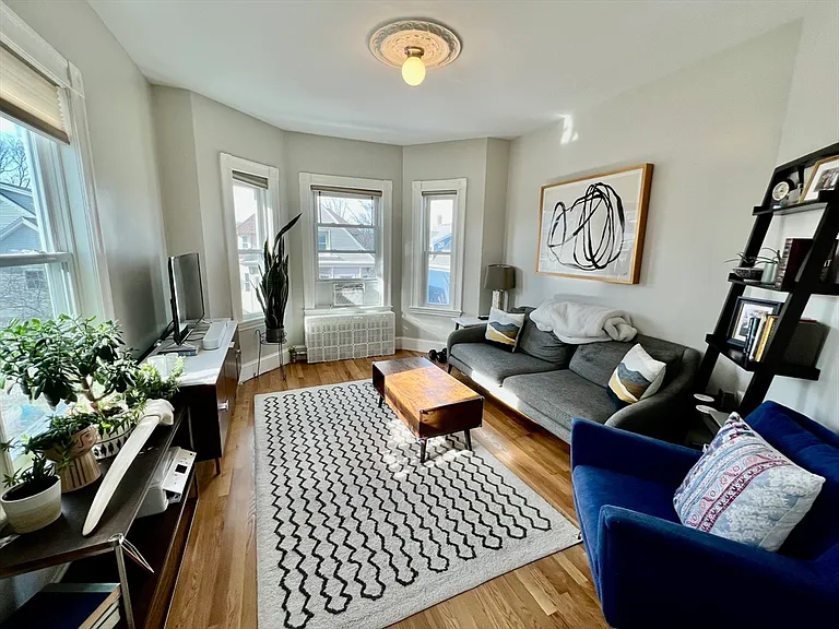61 Wenham St #2 — Photo 17