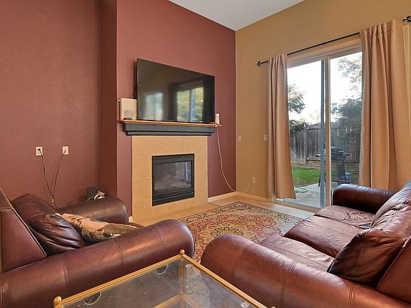4th image of 5592 Wetland Dr