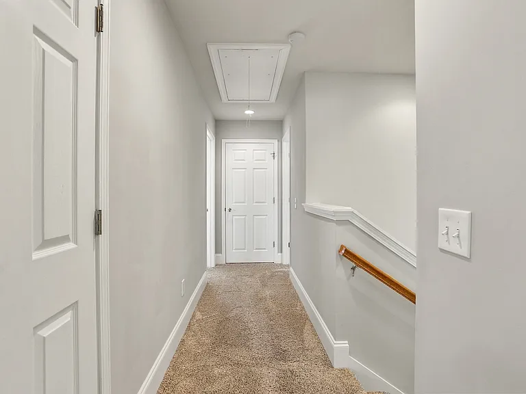 704 Kendal Ct — Photo 24