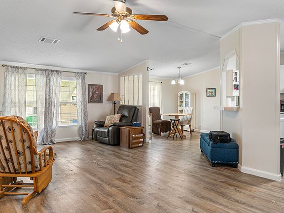 5th image of 330 Macadamia Dr