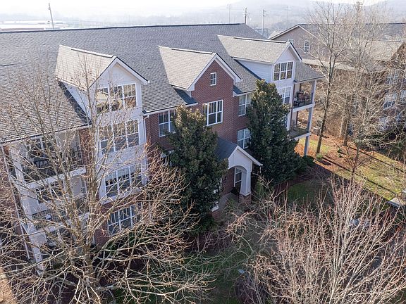 4th image of 2000 Newark Ln Unit F302