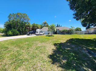 526 S Easy St, Sebastian, FL 32958