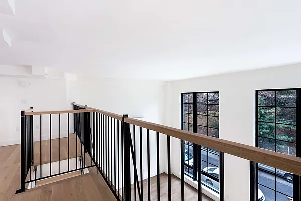 Rented by Carnegie Management Inc | media 32