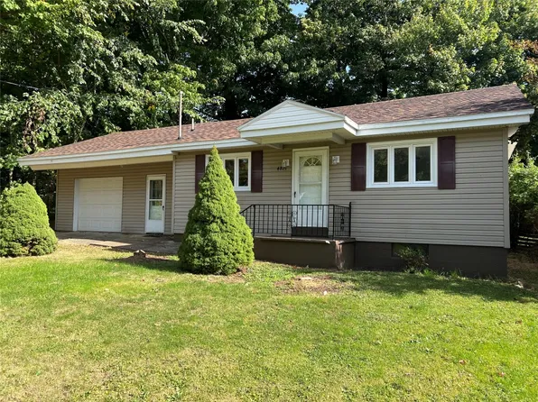 4821 Summer St, Erie, PA 16509