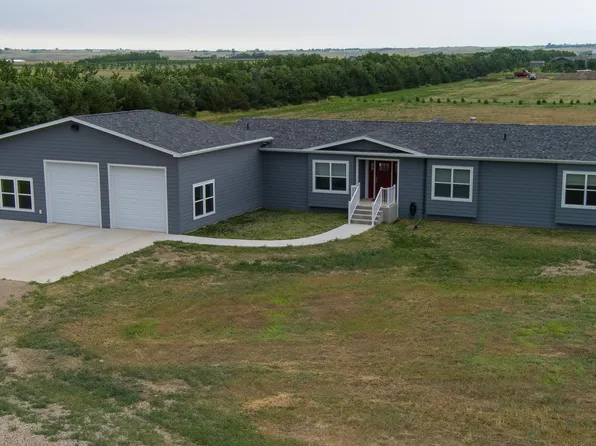 29551 206th St, Pierre, SD 57501