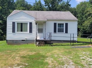 613 Friendway Rd, Greensboro, NC 27410