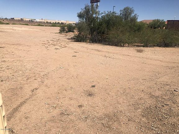 2nd image of 582 N Camino Del Norte