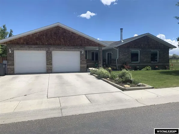 190 Baldwin Dr, Lander, WY 82520