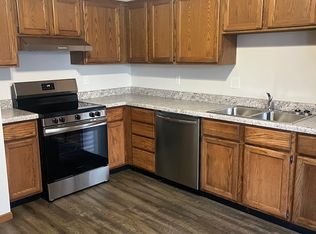 1208 Miller St #2, Washington, IL 61571
