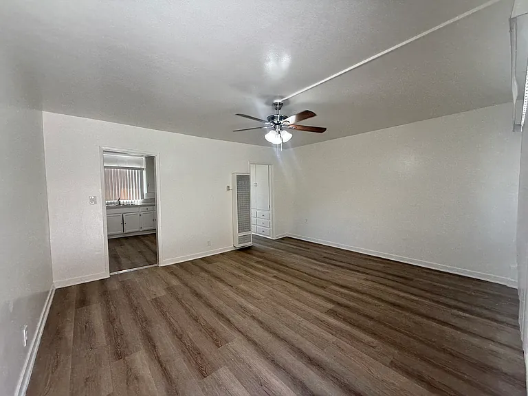 Union Place Apartments — Photo 10