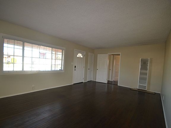 2nd image of 11103 La Salle Ave