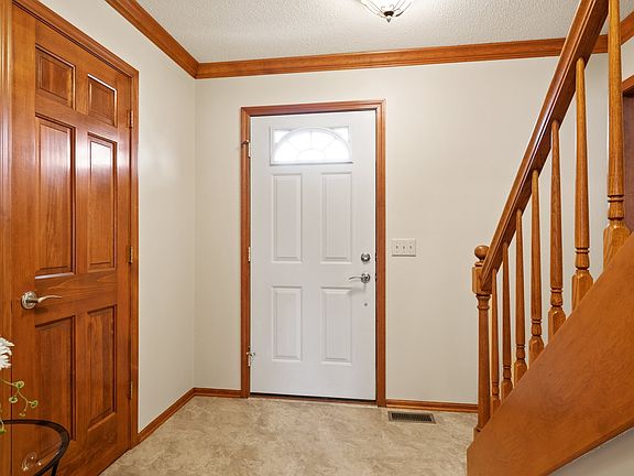 2nd image of 8027 Weeping Willow Ct