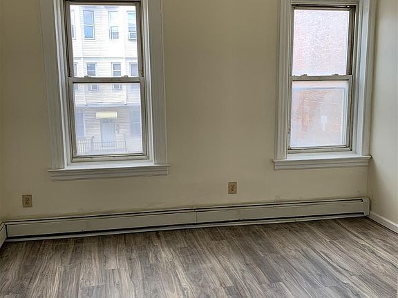 3rd image of 570 W Side Ave #1