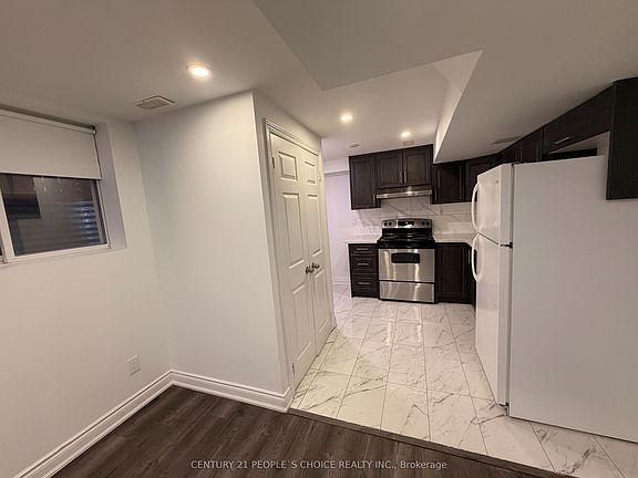 5th image of 36 Allangrove Dr Unit 2