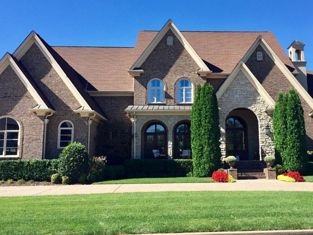 2nd image of 5227 Lysander Ln