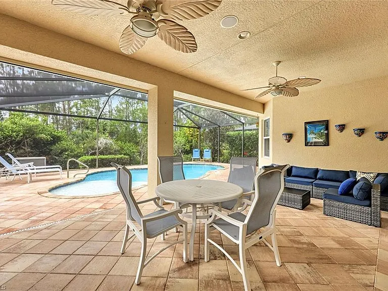 7655 Martino Cir — Photo 25
