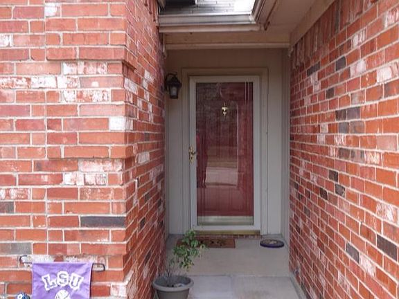 2nd image of 5006 Eastcreek Dr