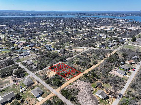 5th image of Cedarhill & Hilldale Dr