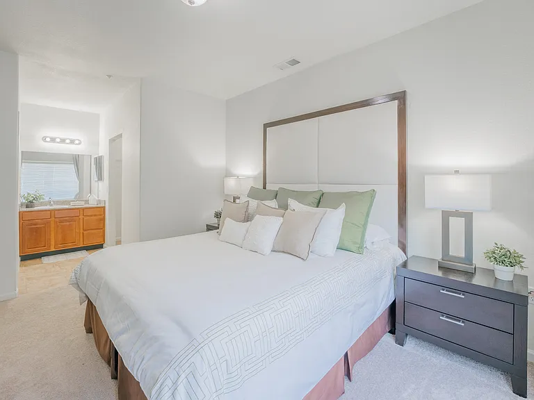 Aldara Apartments — Photo 17