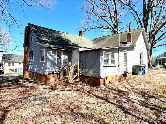 3rd image of 321 Wood St
