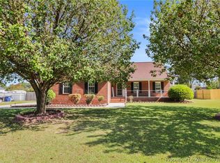 392 Louisiana Dr, Raeford, NC 28376