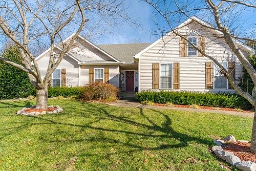 2nd image of 601 Westchester Ct