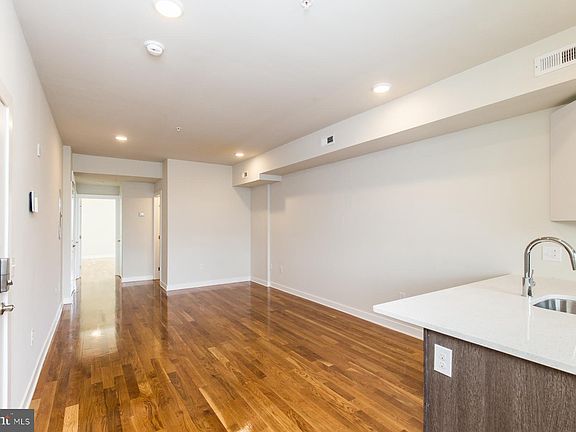 3rd image of 1647 Germantown Ave #3