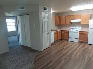 Chesapeake Apartments, Mount Pleasant, IA 52641