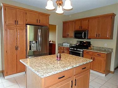 4th image of 3795 Cornell Dr