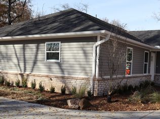 235 Locust St #B, Alma, AR 72921