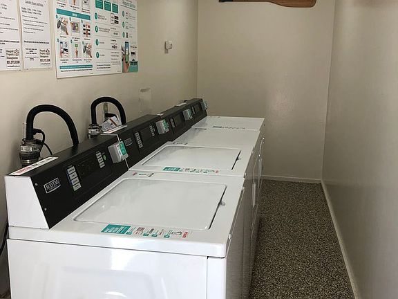4th image of 843 Hawthorne St #5
