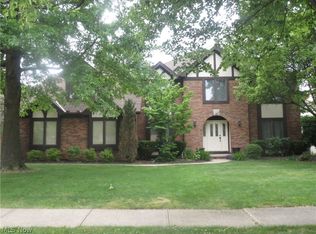 14806 Regency Dr, Strongsville, OH 44149