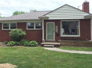 20931 Kenmore Ave, Harper Woods, MI 48225