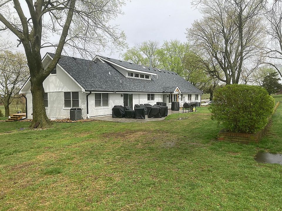 2nd image of 8147 W Farm Road 42