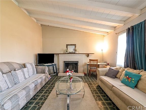5th image of 15426 Eleanor Ln