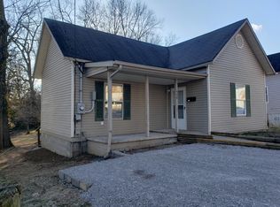 428 W Walnut St, Walnut, KY 40475