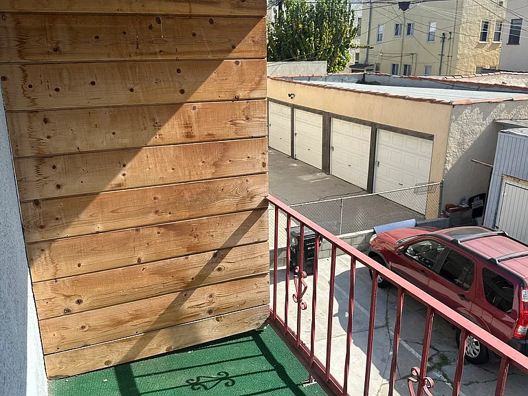 414 N Orange Grove Ave #4 — Photo 4