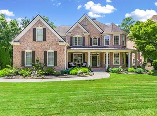 2252 Floral Ridge Dr, Dacula, GA 30019