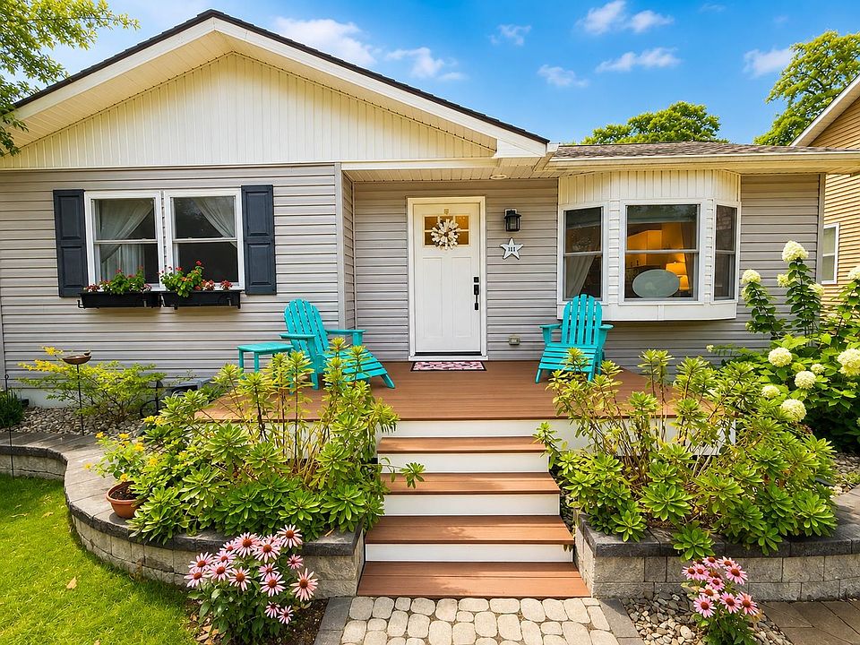 1st image of 411 Baywyn Rd