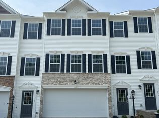 723 Ravenshire Ct, Coraopolis, PA