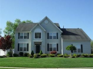 2 Brookside Dr, Bordentown, NJ 08505