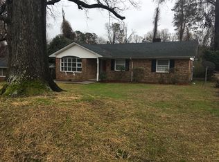 2113 Woodbine Ave, Fayetteville, NC 28303