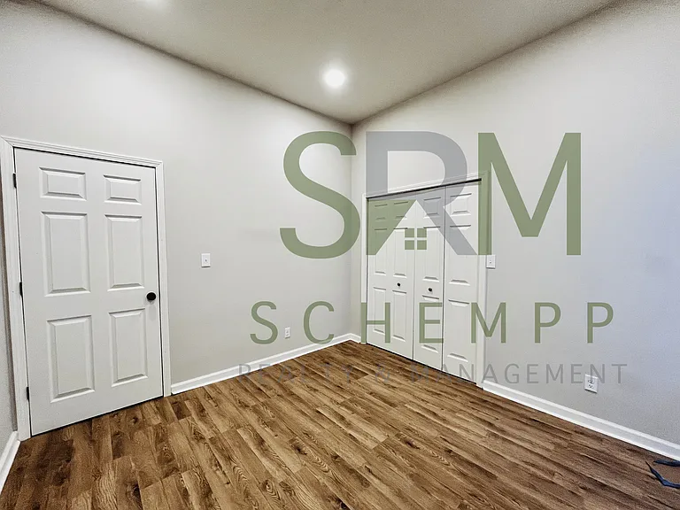 518 Camp St #520 — Photo 14