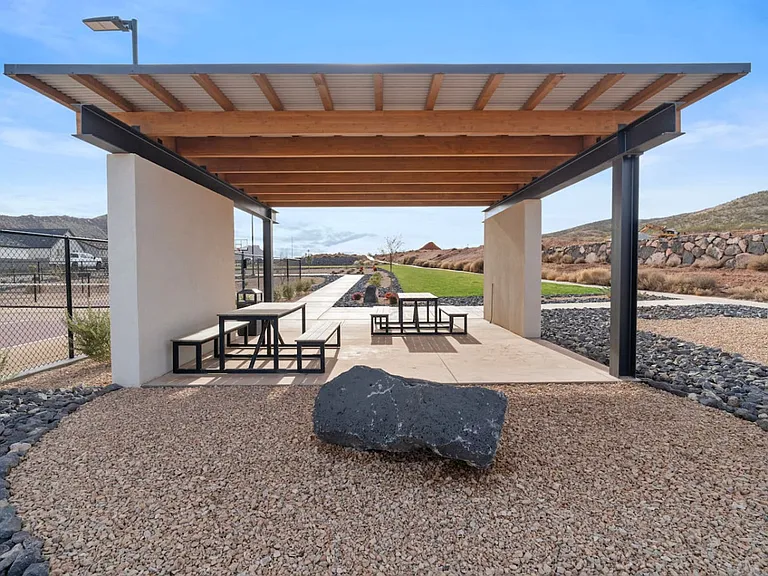 1705 S Ripple Rock Dr #ID1373716P — Photo 58