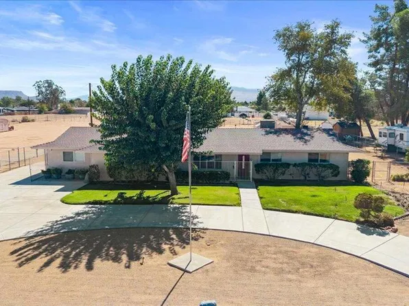 14151 Hopi Rd, Apple Valley, CA 92307