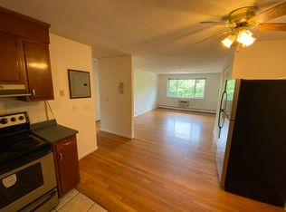 197 Kent St APT 48, Brookline, MA 02446