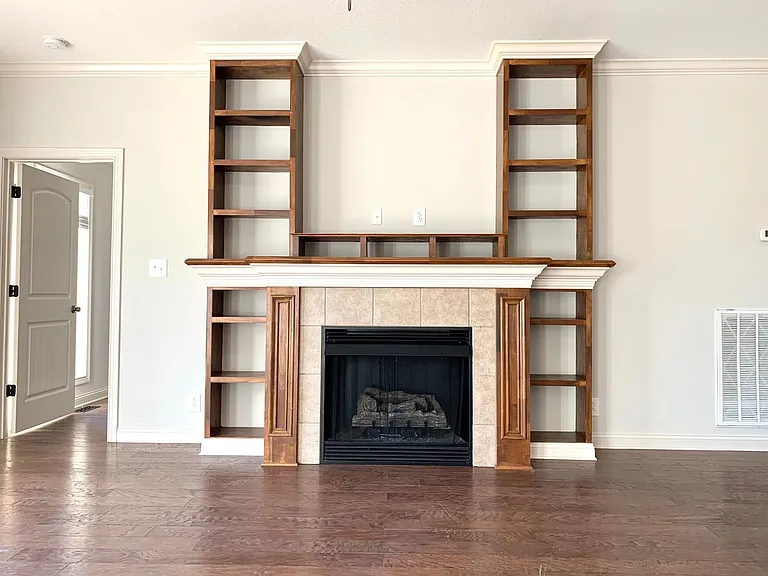 1533 Edgewater Ln — Photo 13