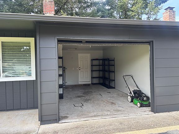 2nd image of 1100 NE Keyes Rd #1100